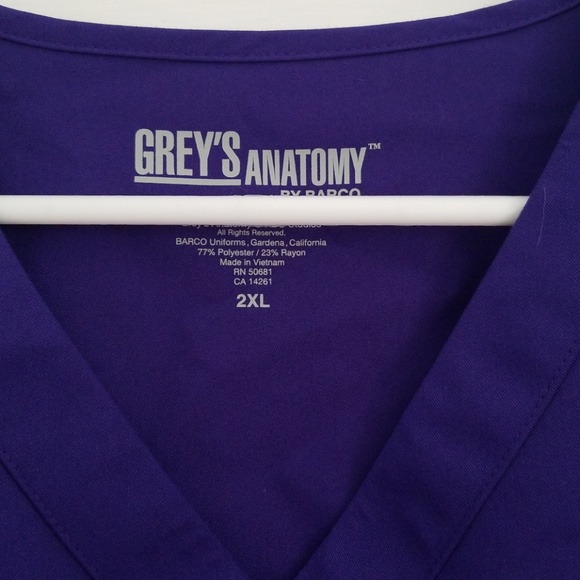 Greys Anatomy top - Picture 2 of 3